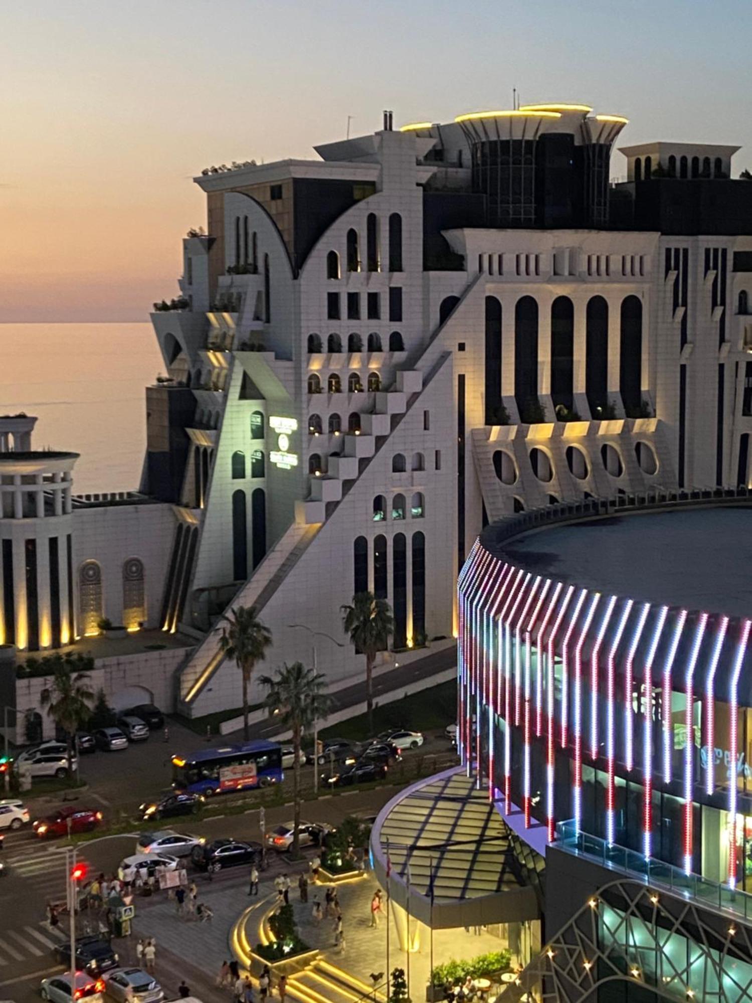 Апартаменты Batumi Orbi Residence Экстерьер фото